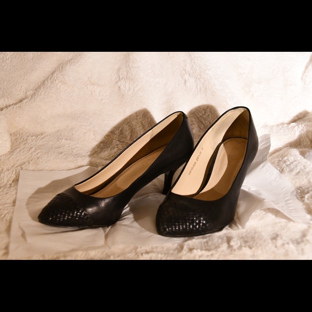 Classic black pumps